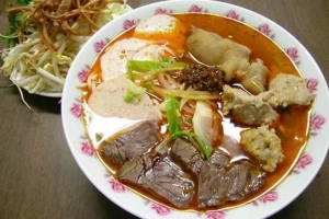 Quán Ăn Bún Bò Gân Sụn - Chợ Phú Nhuận