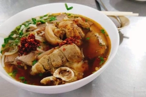 Quán Ăn Bún Bò Gánh - Văn Thân