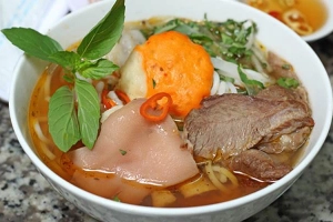 Quán Ăn Bún Bò Giò Chả - Đặng Tất