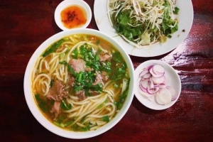 Quán Ăn Bún Bò - Giò & Chả - Nguyễn Tất Thành