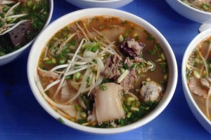 Bún Bò Giò Mộc