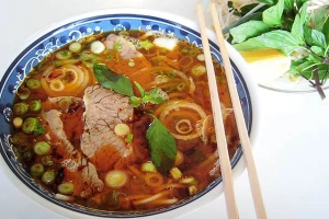 Quán Ăn Bún Bò Huế - 17 Ngô Thời Nhiệm