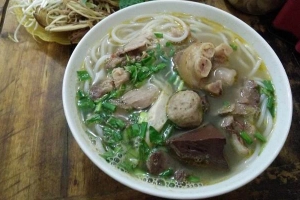 Quán Ăn Bún Bò Huế - 232 Định Công