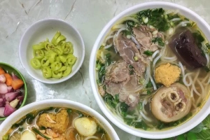 Quán Ăn Bún Bò Huế & Bánh Canh Ghẹ - Đoàn Thị Điểm