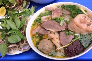 Quán Ăn Bún Bò Huế & Chè Sài Gòn - Kiều Mai
