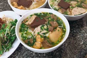 Quán Ăn Bún Bò Huế - Chu Văn An