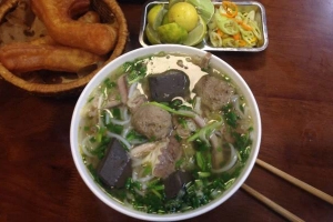 Quán Ăn Bún Bò Huế Cô Loan