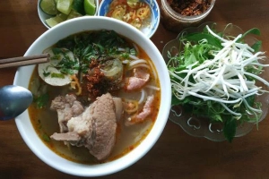 Quán Ăn Bún Bò Huế Giò Heo