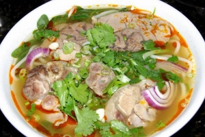 Quán Ăn Bún Bò Huế - Long Biên