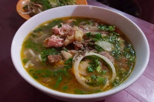 Quán Ăn Bún Bò Huế - Ni Sư Huỳnh Liên