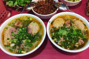 Quán Ăn Bún Bò Huế O Cương Chú Điệp