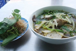 Quán Ăn Bún Bò Huế O Diện - Lê Văn Lương