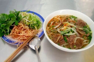 Quán Ăn Bún Bò Huế Phượng - Chợ Lớn