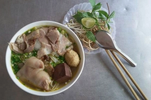 Quán Ăn Bún Bò Huế - Quán Bình Dân