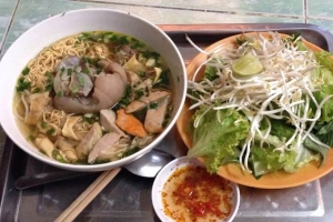 Quán Ăn Bún Bò Huế Trang - Trần Hữu Trang