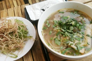 Quán Ăn Bún Bò Huế Xưa - Phạm Văn Đồng