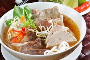 Bún Bò Măng & Bánh Cuốn