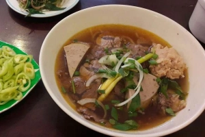 Quán Ăn Bún Bò Nam Giao