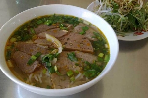 Quán Ăn Bún Bò O Thiện - Nguyễn Trọng Tuyển