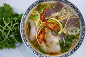 Quán Ăn Bún Bò Sông Hương - Bờ Bao Tân Thắng
