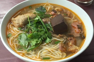 Quán Ăn Bún Bò Tí