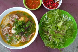 Quán Ăn Bún Bò Tràng Tiền 2