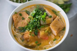 Quán Ăn Bún Chả Cá Bà Hoa