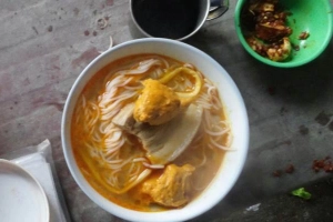 Quán Ăn Bún Chả Cua