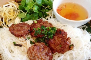 Quán Ăn Bún Chả Hà Nội - Hẻm Cao Thắng