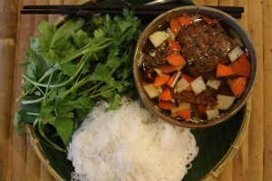 Quán Ăn Bún Chả Hà Nội Hoa Anh