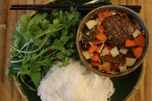 Quán Ăn Bún Chả Hà Nội Xưa - Kỳ Đồng