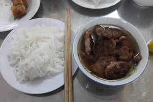Quán Ăn Bún Chả - Lương Khánh Thiện