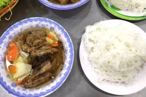 Quán Ăn Bún Chả & Nem Cua Bể Hà Nội - Phan Văn Trị