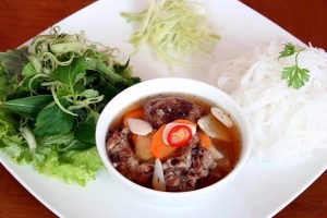 Quán Ăn Bún Chả & Nem Cua Bể - Lê Quốc Hưng