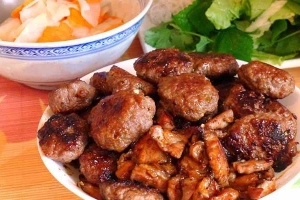 Quán Ăn Bún Chả & Nem Rán - Nguyễn Khuyến