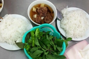 Quán Ăn Bún Chả Sinh Từ - Phố Vọng