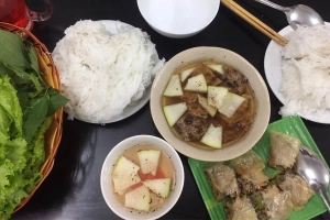 Quán Ăn Bún Chả Tứ Linh