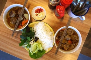 Quán Ăn Bún Chả Vinh Vinh