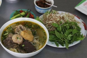 Quán Ăn Bún Dì Lợi