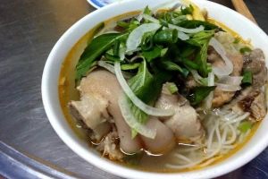 Quán Ăn Bún Giò Bà Hồng