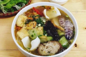 Quán Ăn Bún Hải Sản Bà Châm