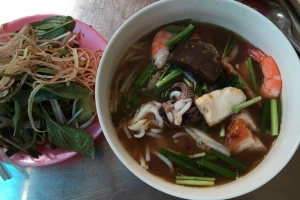 Quán Ăn Bún Mắm Chợ Bàn Cờ