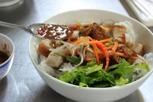 Bún Mắm Nêm Khuya