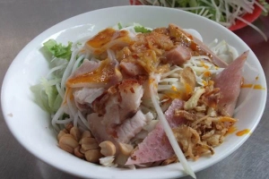Quán Ăn Bún Mắm Ngọc