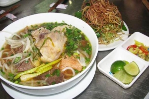 Quán Ăn Bún Măng Giò Heo