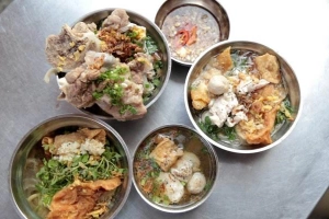 Quán Ăn Bún Mì Vàng - Hậu Giang