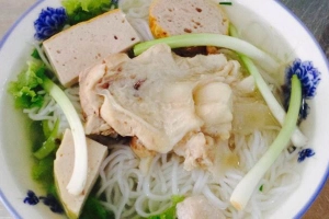 Quán Ăn Bún Mọc Bà Cụ