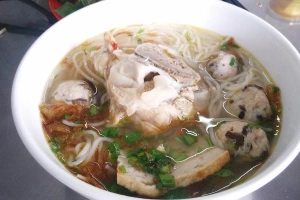 Quán Ăn Bún Mọc & Sườn Bà Qua