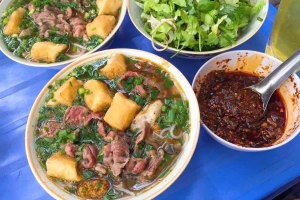 Quán Ăn Bún Ngon - Triệu Việt Vương