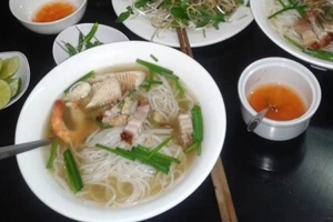 Quán Ăn Bún Nước Lèo - Nguyễn Trọng Tuyển